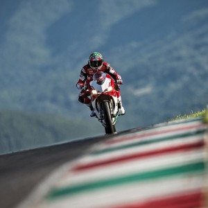 开云官方-夜幕下的逆袭者，萨拉赫绝杀如何撕裂欧洲足坛的宁静？萨拉赫绝杀之夜，一粒进球如何撼动欧洲足坛？